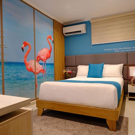 Victoria City Hotel Oranjestad Extérieur photo