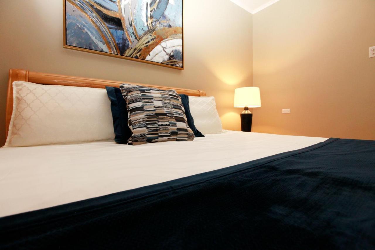 Victoria City Hotel Oranjestad Extérieur photo