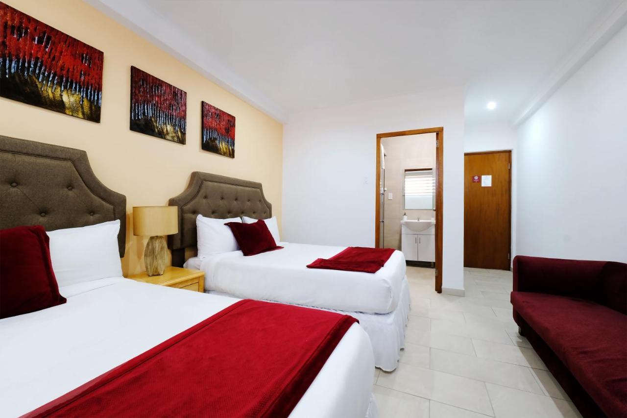 Victoria City Hotel Oranjestad Extérieur photo