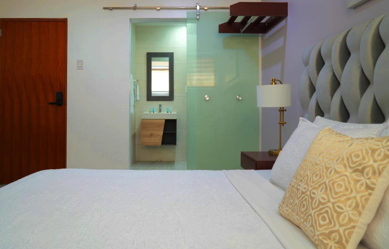 Victoria City Hotel Oranjestad Extérieur photo