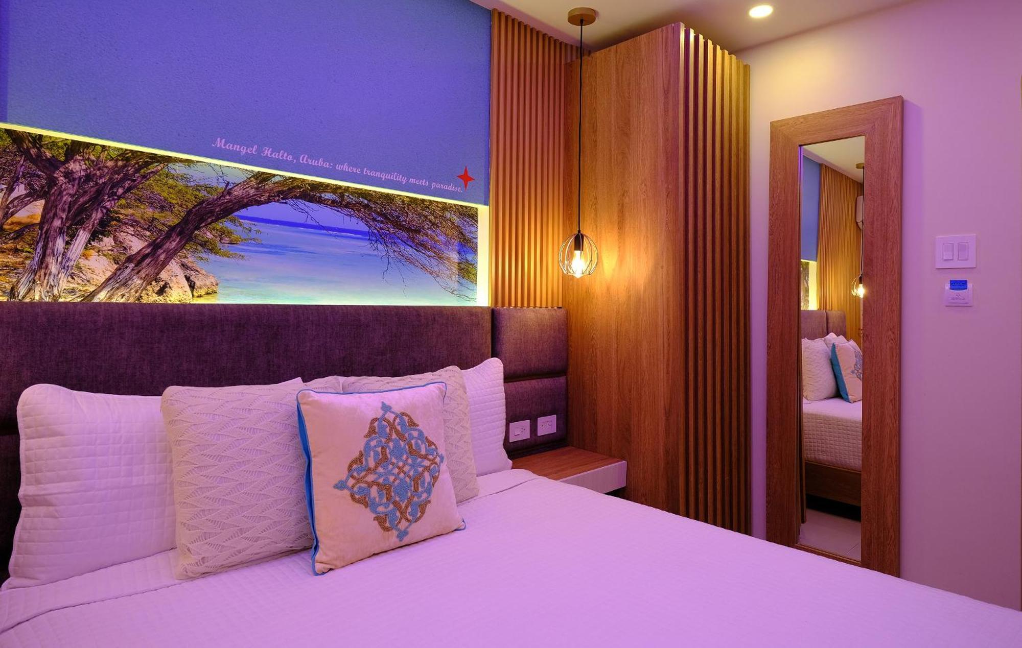 Victoria City Hotel Oranjestad Extérieur photo
