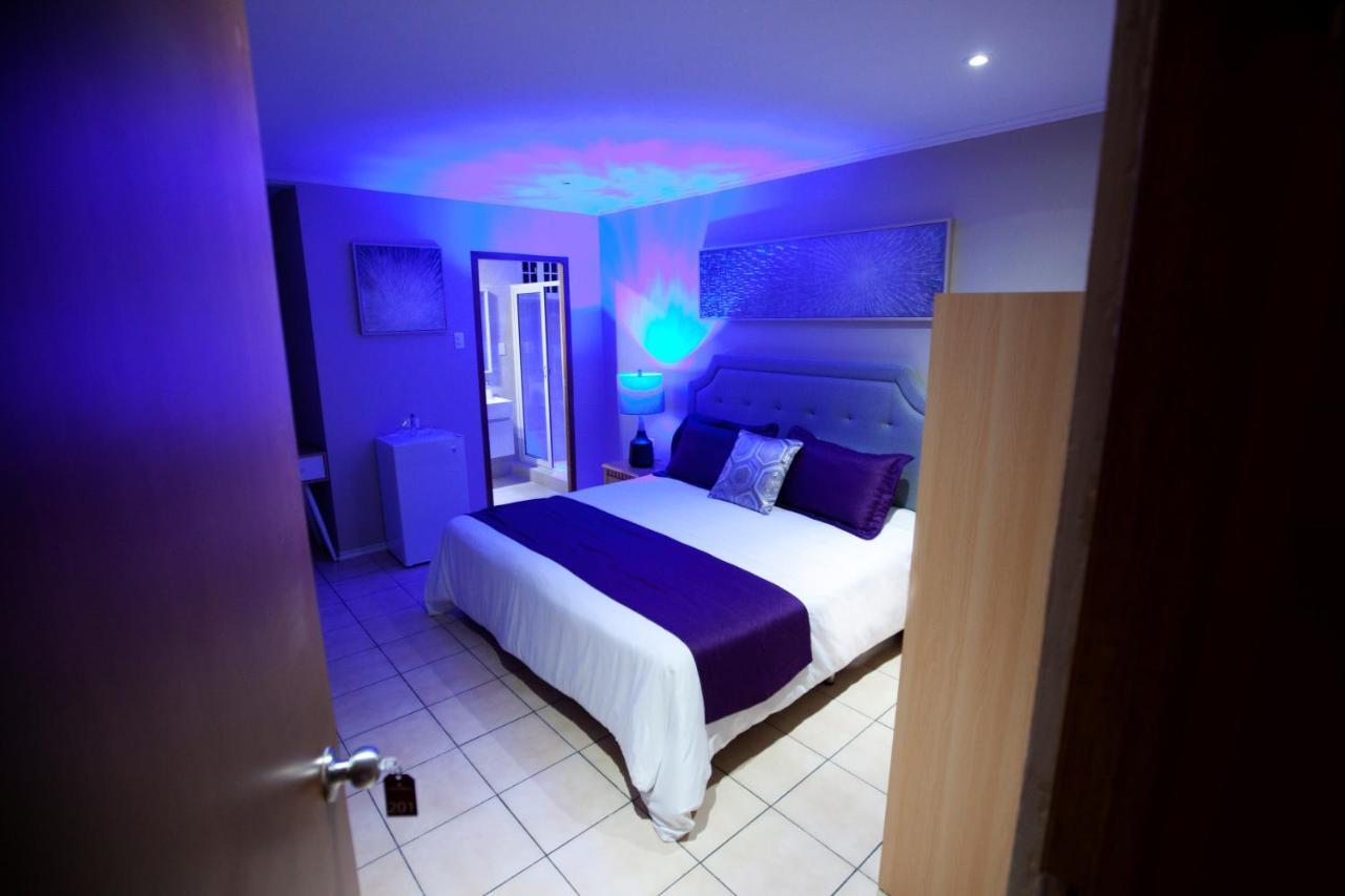 Victoria City Hotel Oranjestad Extérieur photo